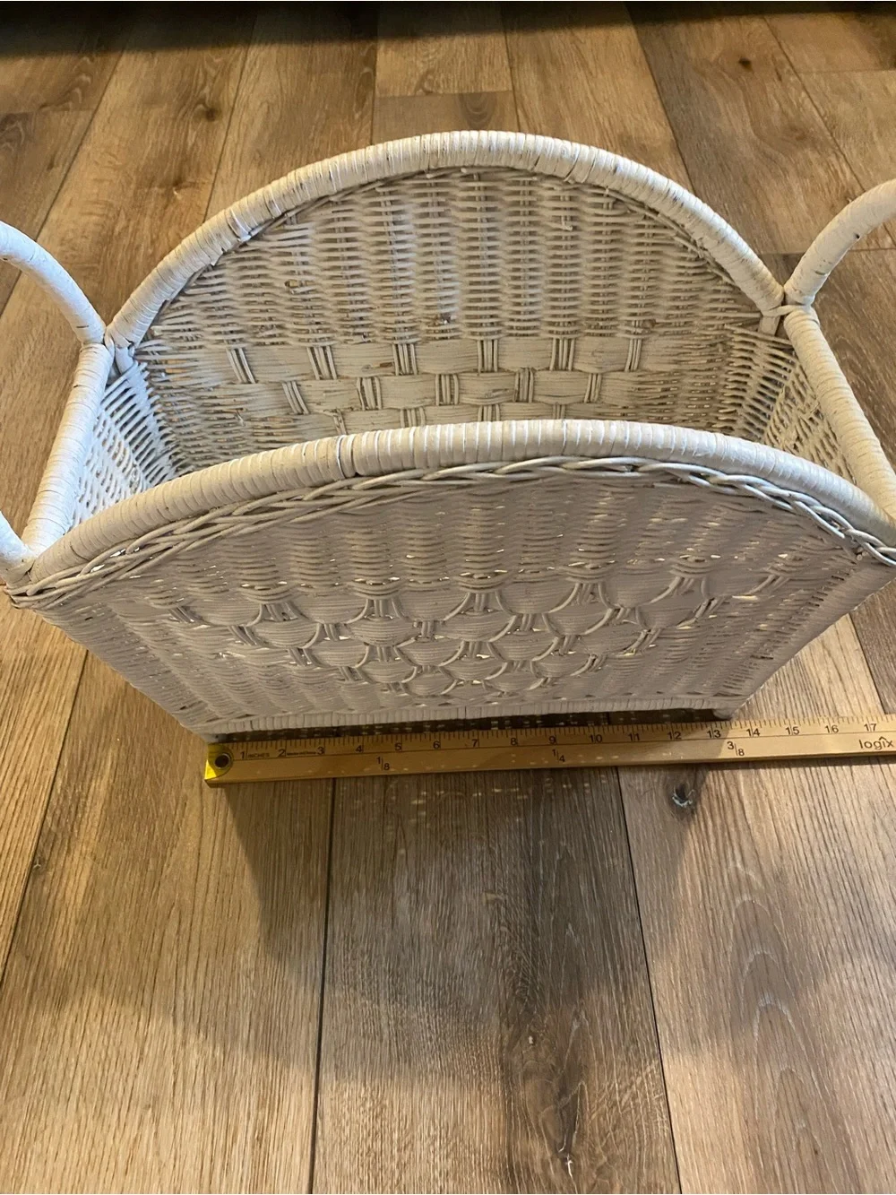 Vintage White Wicker Magazine Rack Scalloped Weave Handled Basket Cottagecore